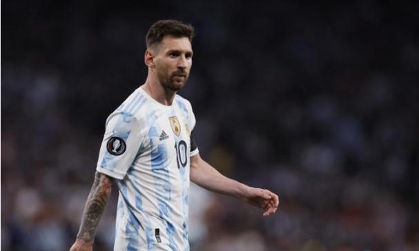 何猷君私生子传闻才完，奚梦瑶再给赌王家族长脸，梁安琪没看走眼